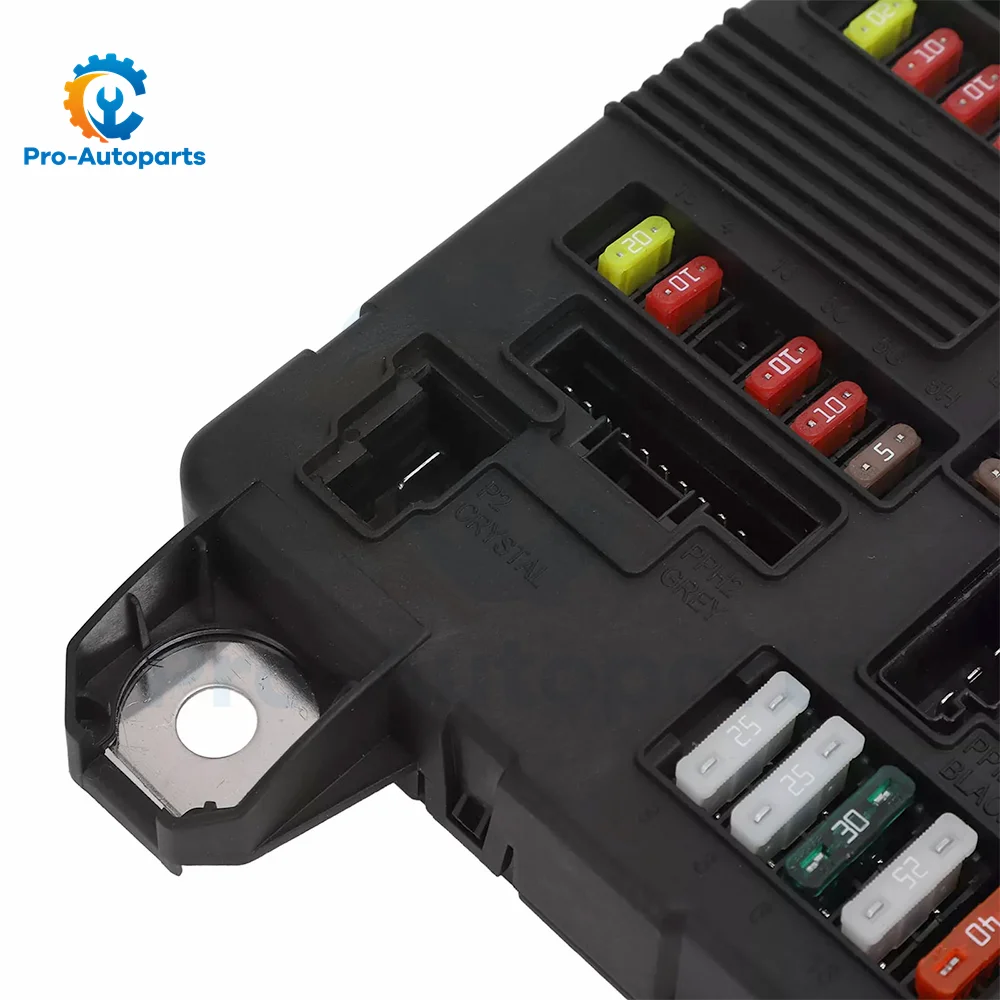 8200306033 Engine Fuse Box For Renault Megane II 1.9 DCI Scenic Scene 2 2002-2006 Component 8200306032