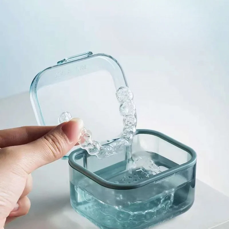 Invisible Braces Box Orthodontic Retainer Organizer Orthodontic Portable on-the-go Denture Storage Case