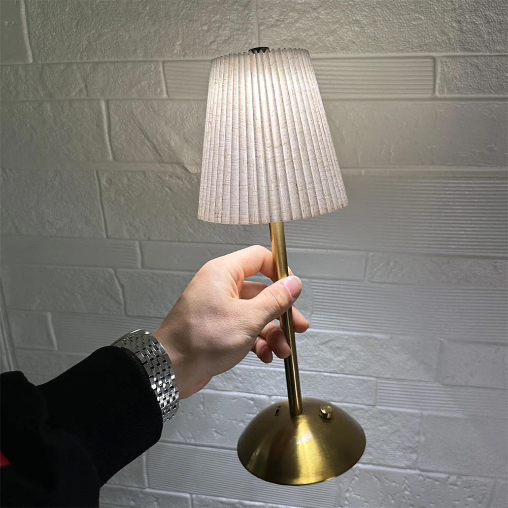 

Cordless Table Lamp Small Night Light USB Rechargeable Simple Reading Light Portable Metal Desk Lamp for Bedroom Study