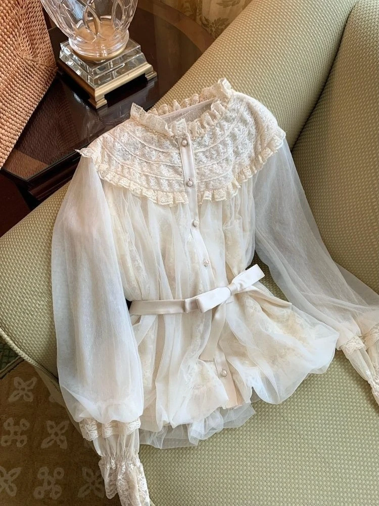 

Кружевная рубашка во французском стиле с рюшами и рукавами-колокольчиками, женская новая осенняя элегантная лоскутная облегающая рубашка, женская одежда с эстетическим дизайном