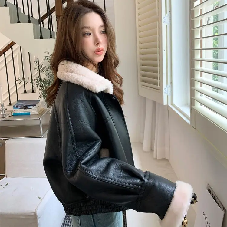 2025년 가을/겨울 미국산 양털 퍼 재킷 숏 코트 퍼 여성용 스윗 쿨 오토바이 의류 면 패딩 의류