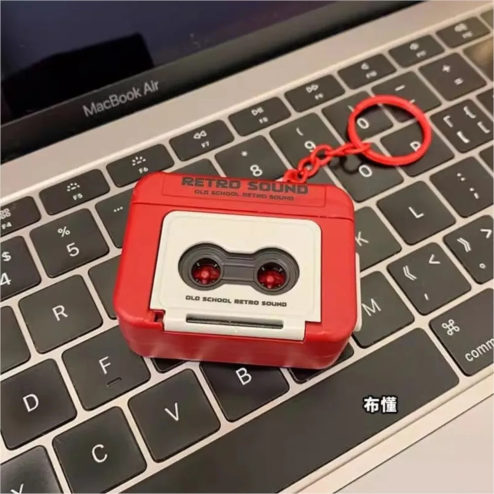 1 PCS 2024 Retro Tape Recorder Can Record Audio Mini Recording With Music Funny Music Box Pendant Ornament Keychain Toys New Toy