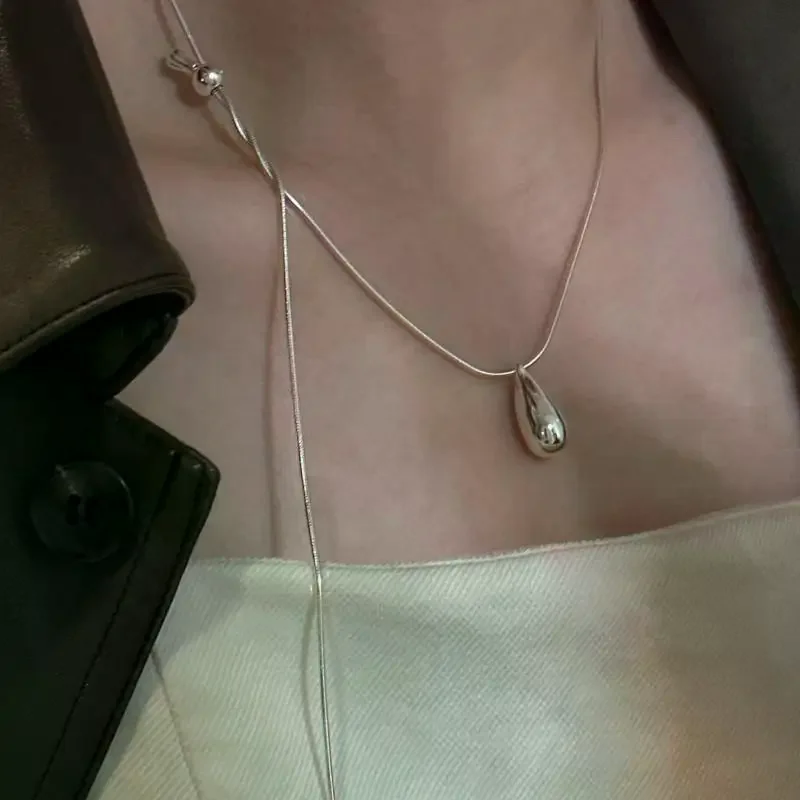 Luxury Fashion Drop Necklace for Chains Simple Versatile Pendant for Women Fine Jewelry