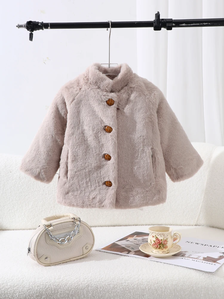 Fashionable Children's Clothing, Warm Faux Rabbit Fur Coat, Eco-Friendly Artificial Fur Coat, Versatile for Young and Older Children, Fox Fur, Mink Fur