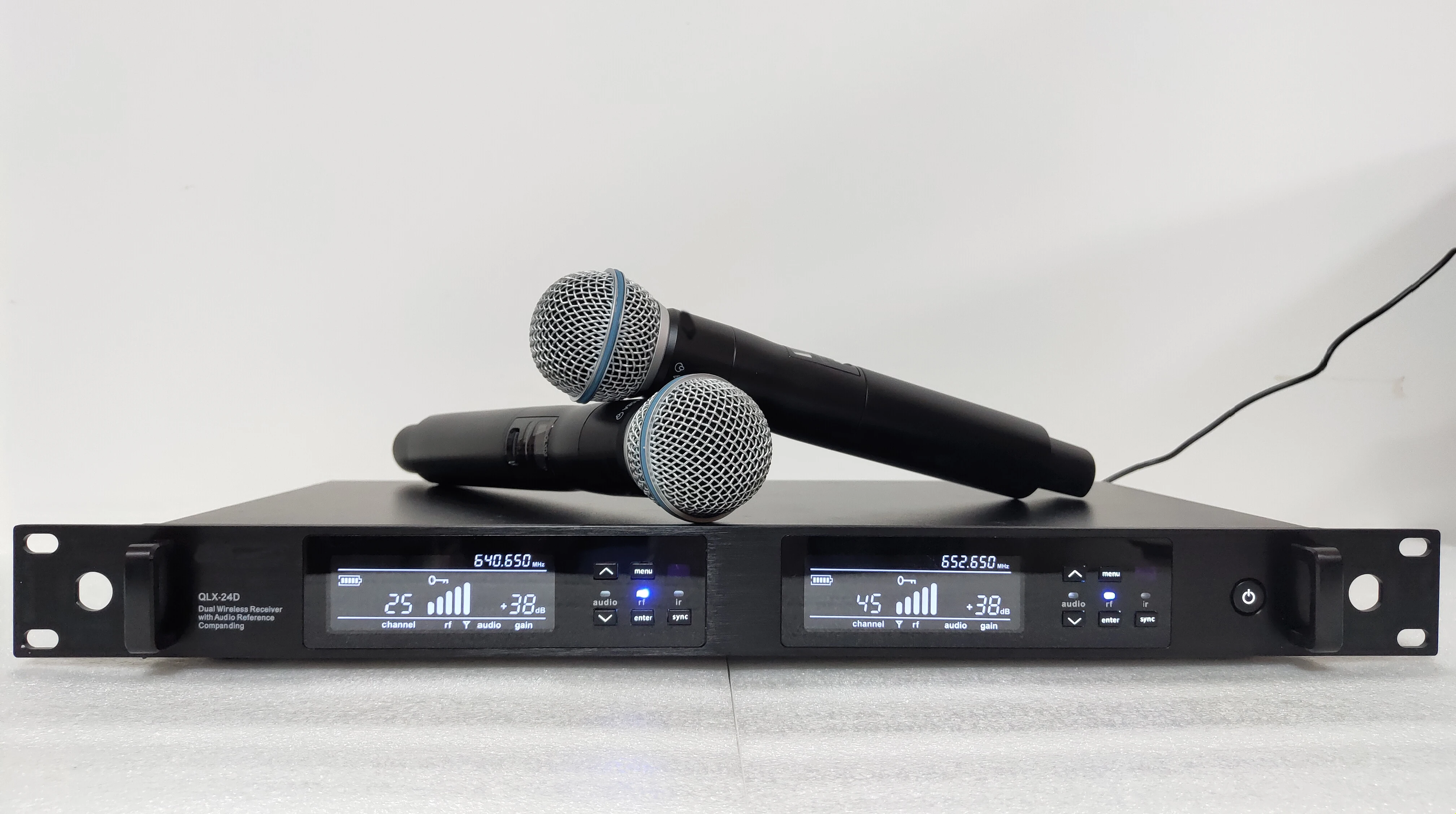 E IF QLX24D Dua.l Cha.nnel Professiona.l Wireless Microphone Go o d Qua.lity Use By Performa.nce Sta.ge Ka.ra.oke UHF Microphone