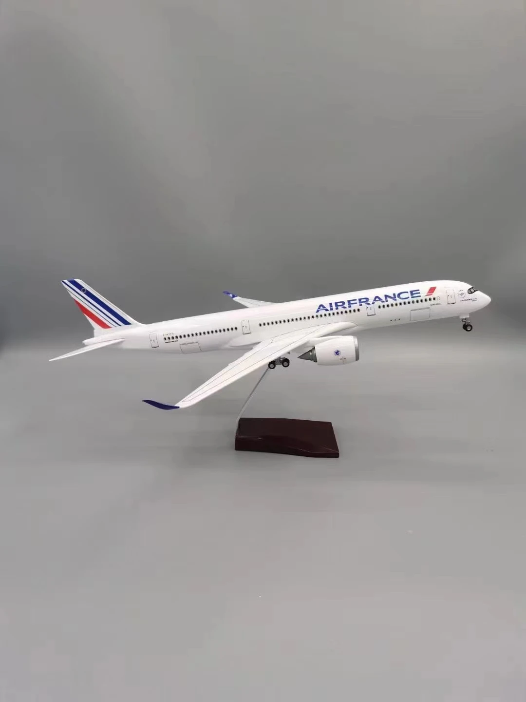 47cm Aircraft Model Air France A350 Diecast Airplanes 1:135 Scale Plane Model for Collection Display Fans Gifts