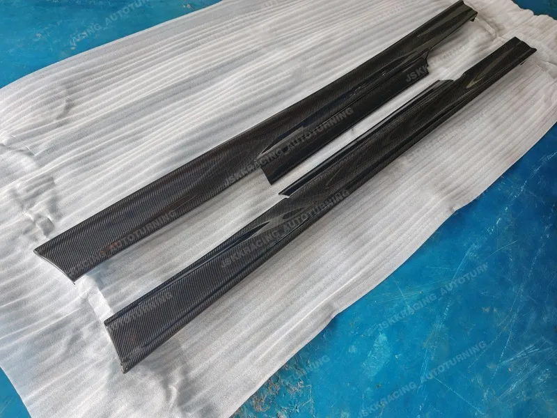 For Nissan GTR R35 2017 MY17 Carbon Fiber Side Skirt Extension car Bodykits 2pcs