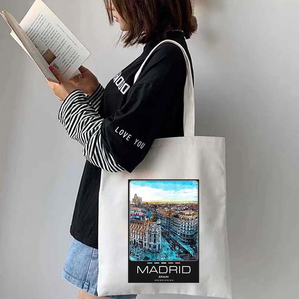 أمستردام برشلونة كييف كايرو اسطنبول مدريد أثينا رسم يدوي ألوان مائية حبر لوحة زيتية قماش حمل حقيبة كتف حقيبة يد صديقة للبيئة