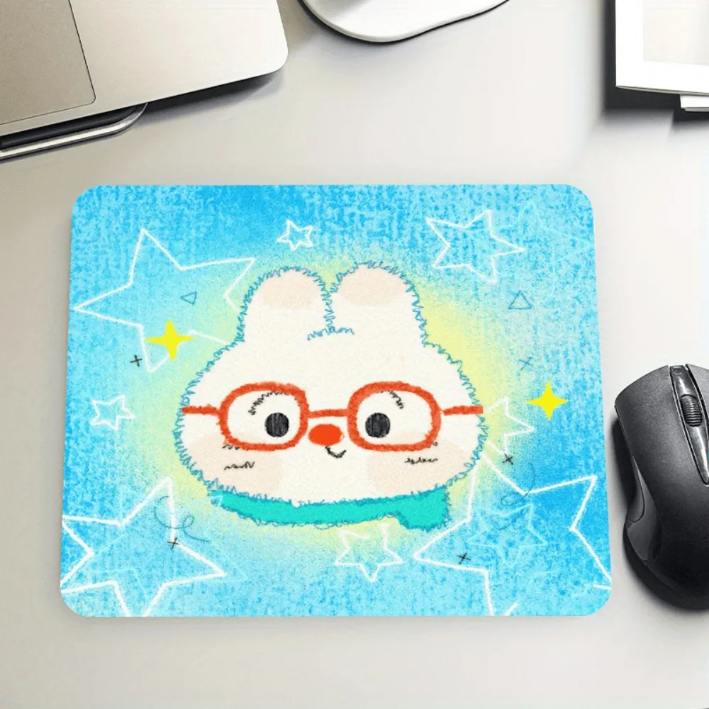 Kawaii Hand Drawn Bunny Mouse Pad, Cute Glasses Rabbit Desk Mat, Non-Slip Mousepad for Laptop Office Decor