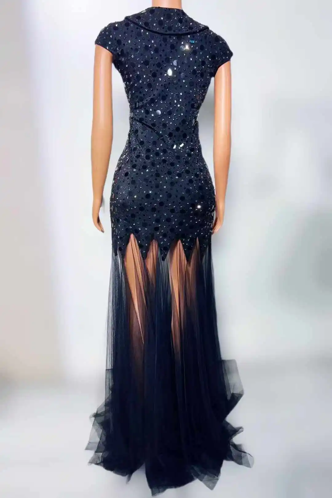 Vestido Sexy largo de malla con volantes y diamantes de imitación brillantes para mujer, vestido Sexy con cuello en V profundo para fiesta de cumpleaños, disfraz de actuación, ropa de escenario