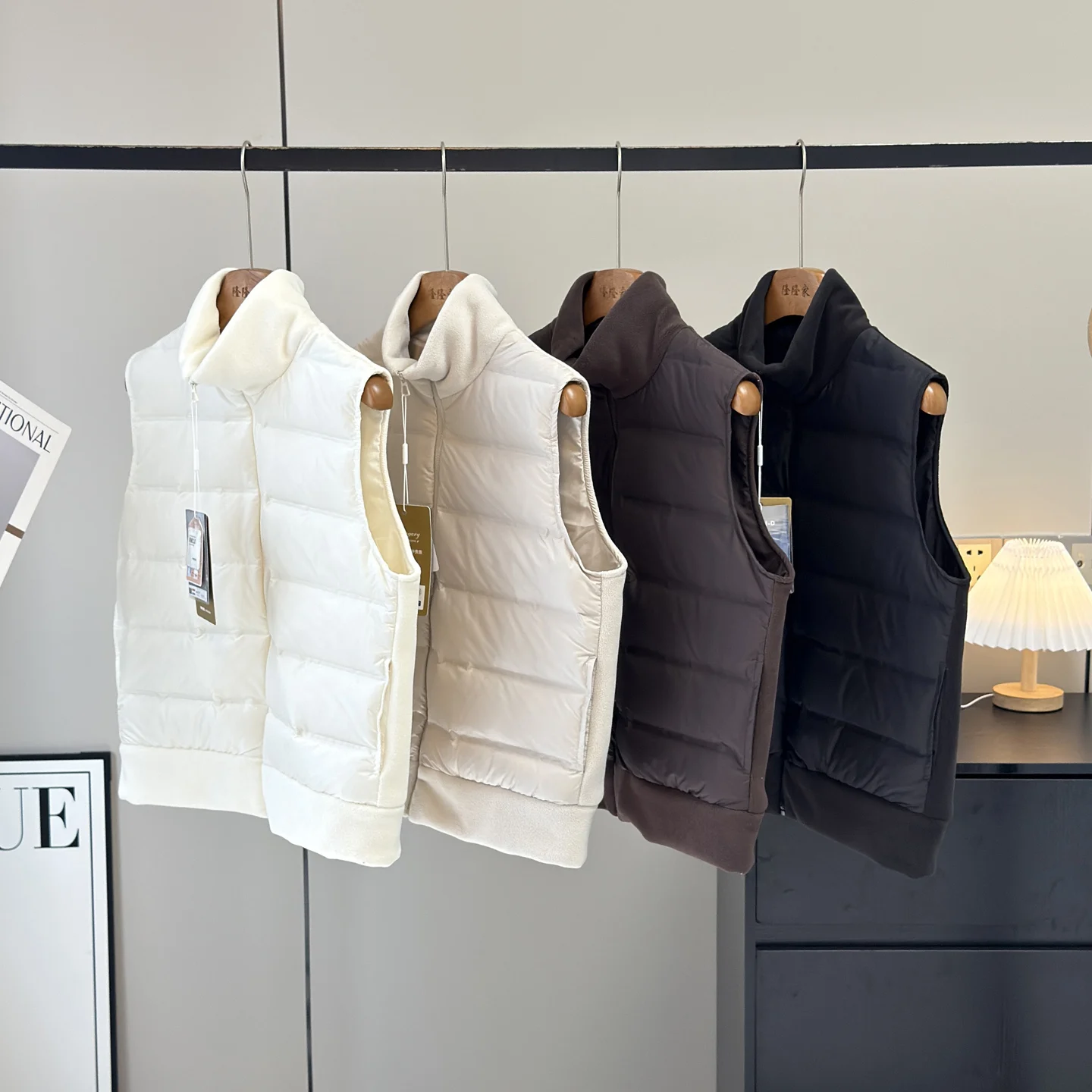 

Легкий теплый белый утиный пуховый воротник-стойка Fce лоскутный многослойный жилет осенне-зимний жилет для поездок на работу Sle обычной длины