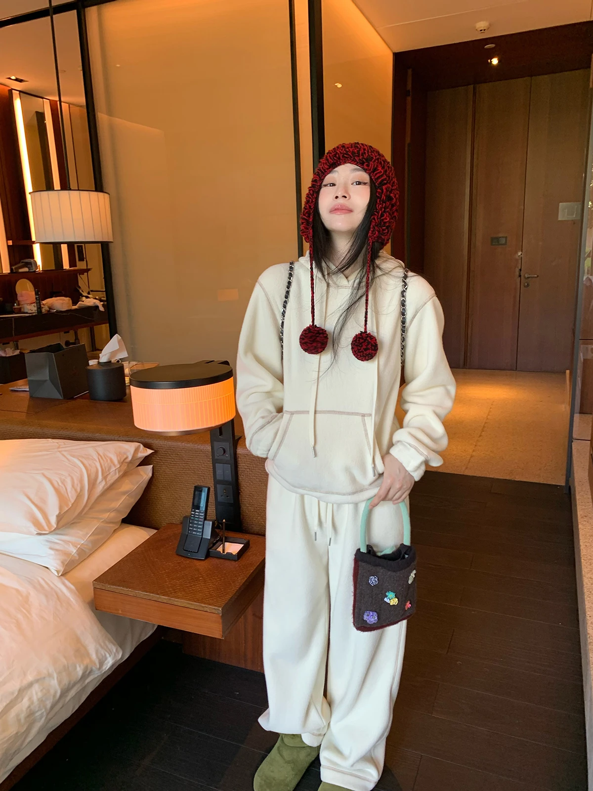 

Комплект: худи и брюки Fce, повседневный костюм для отдыха, зимняя коллекция, длинные брюки, куртка с капюшоном