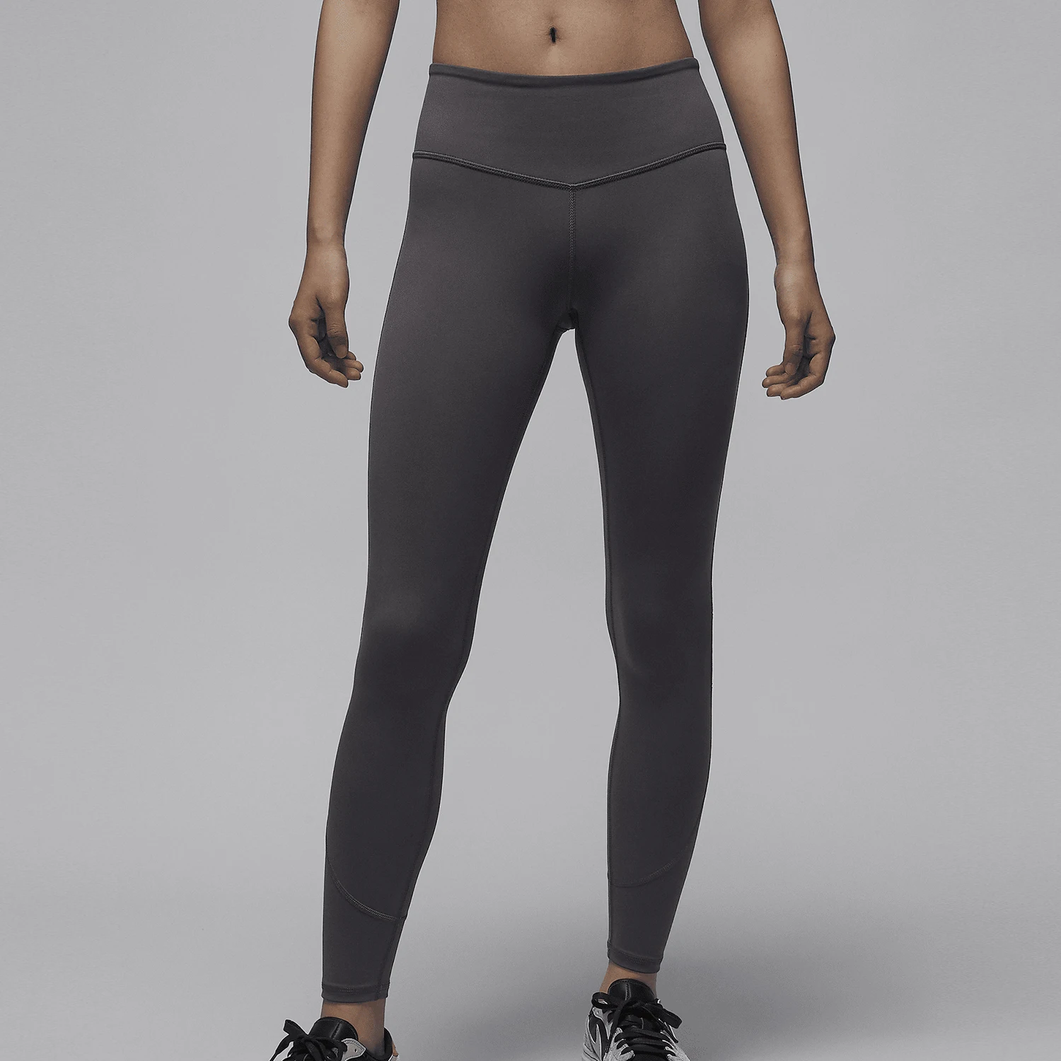 

Оригинальные женские тренировочные брюки Nike JORDAN Slim-Fit FB4621-082