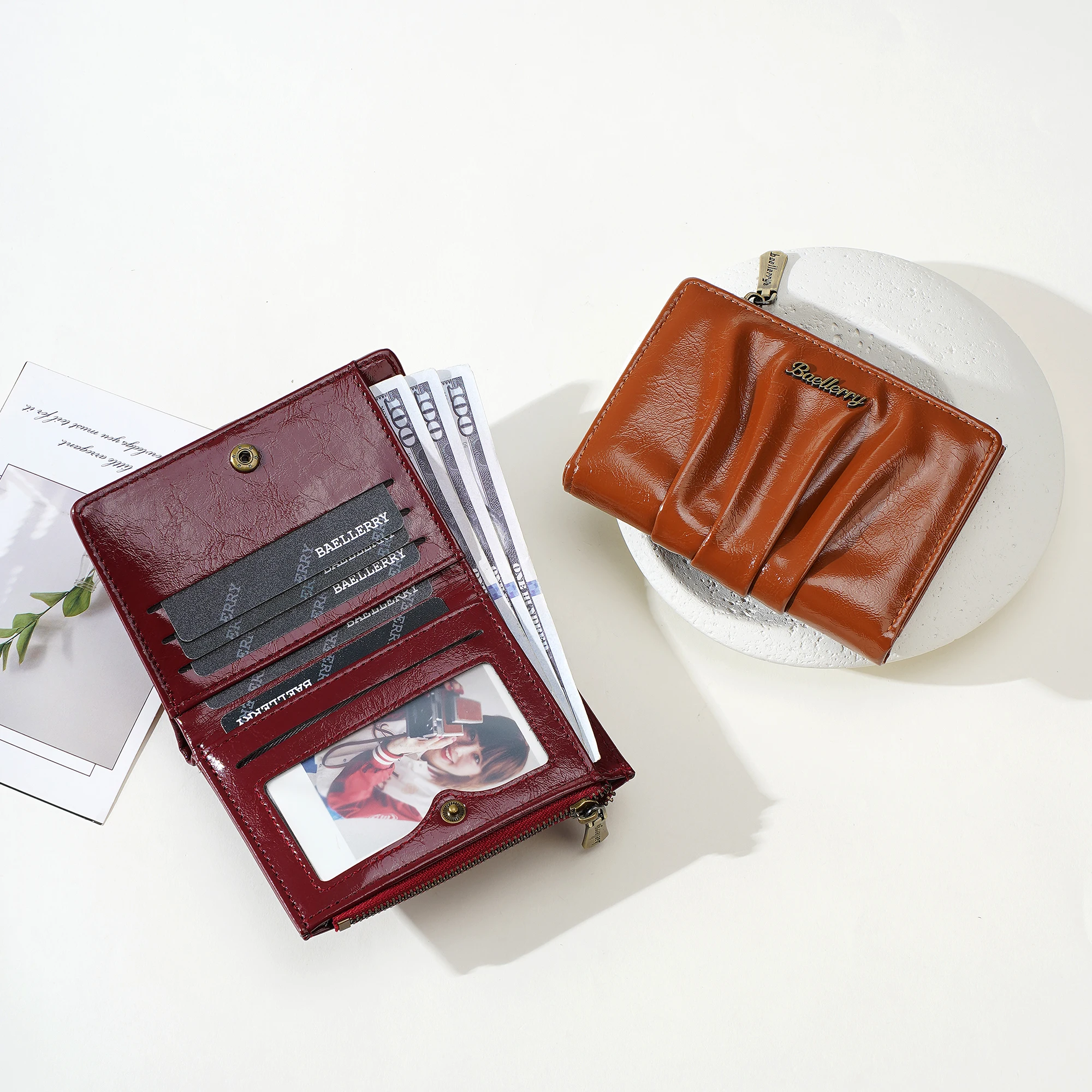 1 Stück Retro Plissierte Glänzende Öl-Wachs-PU Damen-Kurzgeldbörse, Doppelt Faltbare Schnappgeldbörse, Reißverschluss-Münzfach + Ausweisfenster, Geeignet für Outdoor-Dates, Geschenk für Frauen – Detail 35