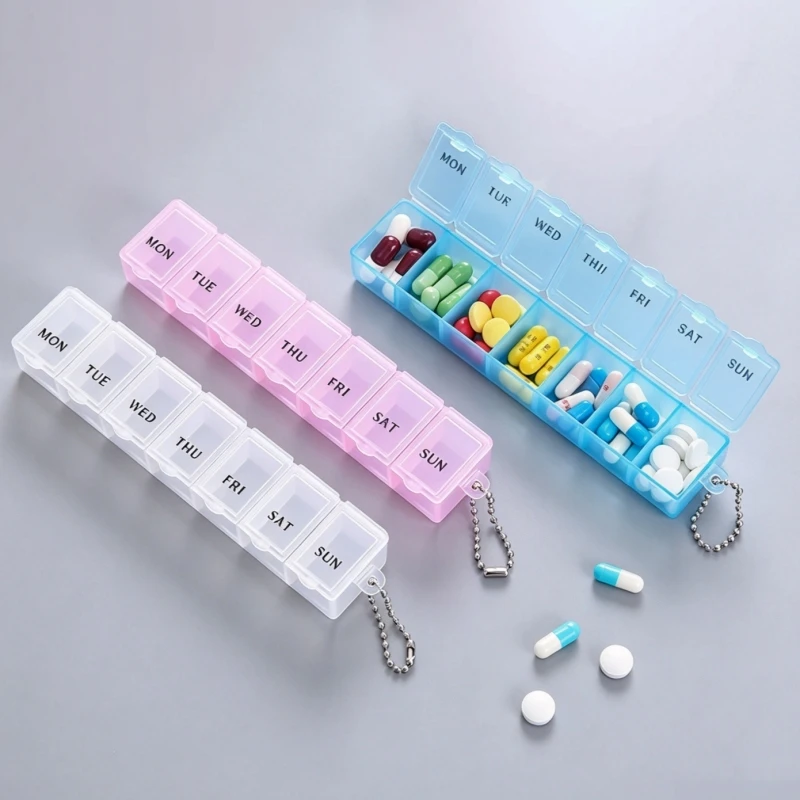 7-Tage-Wochen-Pillenorganizer, bunte Mini-Pillenbox, tragbarer Medikamentenbehälter mit Schlüsselanhänger, Tablettenetui mit Knopföffnung – Detail 2