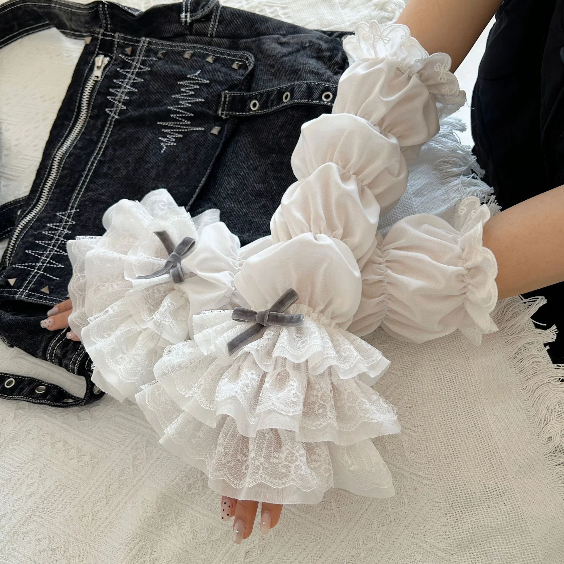 

4 Types New Japanese Lolita Soft Girl Spring & Summer Fluffy Sleeve Cover Women Sweet Cute Pile Sleeves Lace Trim Cuff Guard