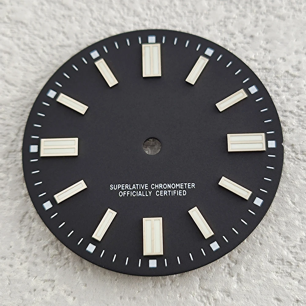 قرص معكرون بشعار 28.5 ملم S، مناسب لحركة NH35/NH36 ملحقات تعديل الساعة المضيئة باللون الأخضر