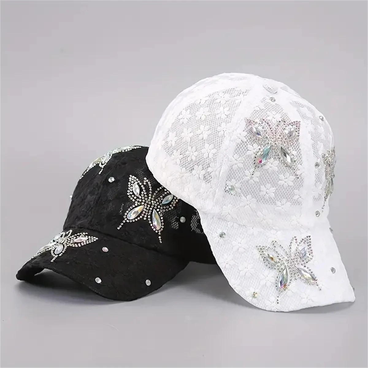 Spring, autumn and summer new Korean version of women\'s diamond small flower baseball cap breathable tie-in hollow flower cap