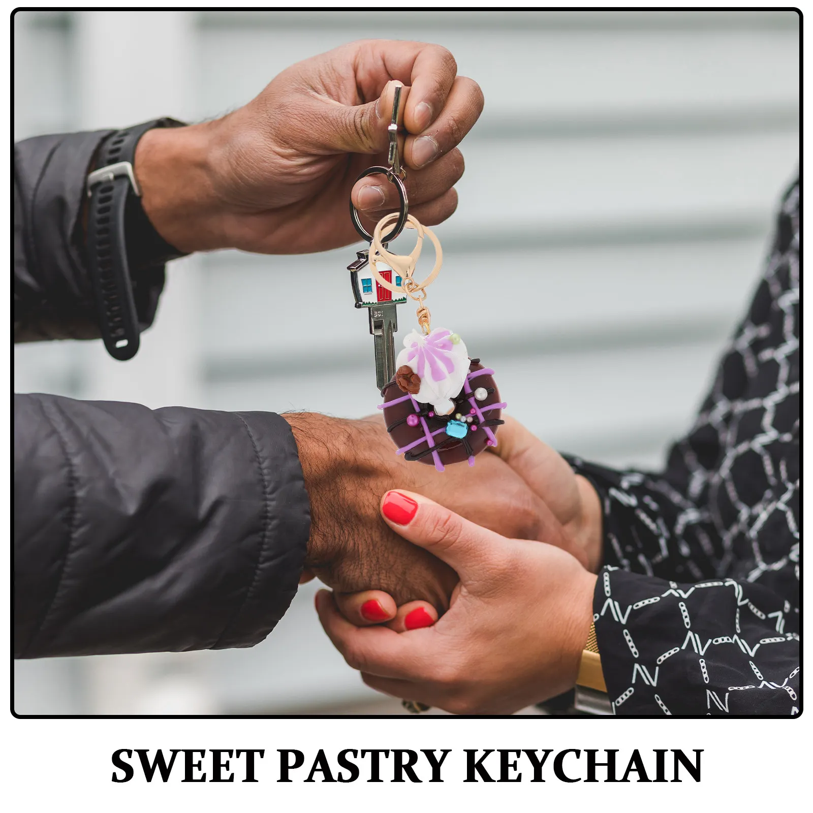 4Pcs Donut Keychains Cream Doughnut Keyring Sweet Dessert Charms Birthday Party Favor Backpack Pendant Classroom Prize Carnival