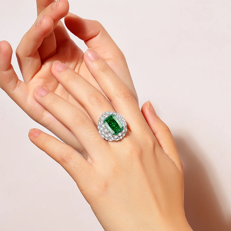 Luxury Jewelry Emerald Green Zircon Ring For Women S925 Sterling Silver Fancy Color High Carbon Diamond Ring Party Jewelry Gift
