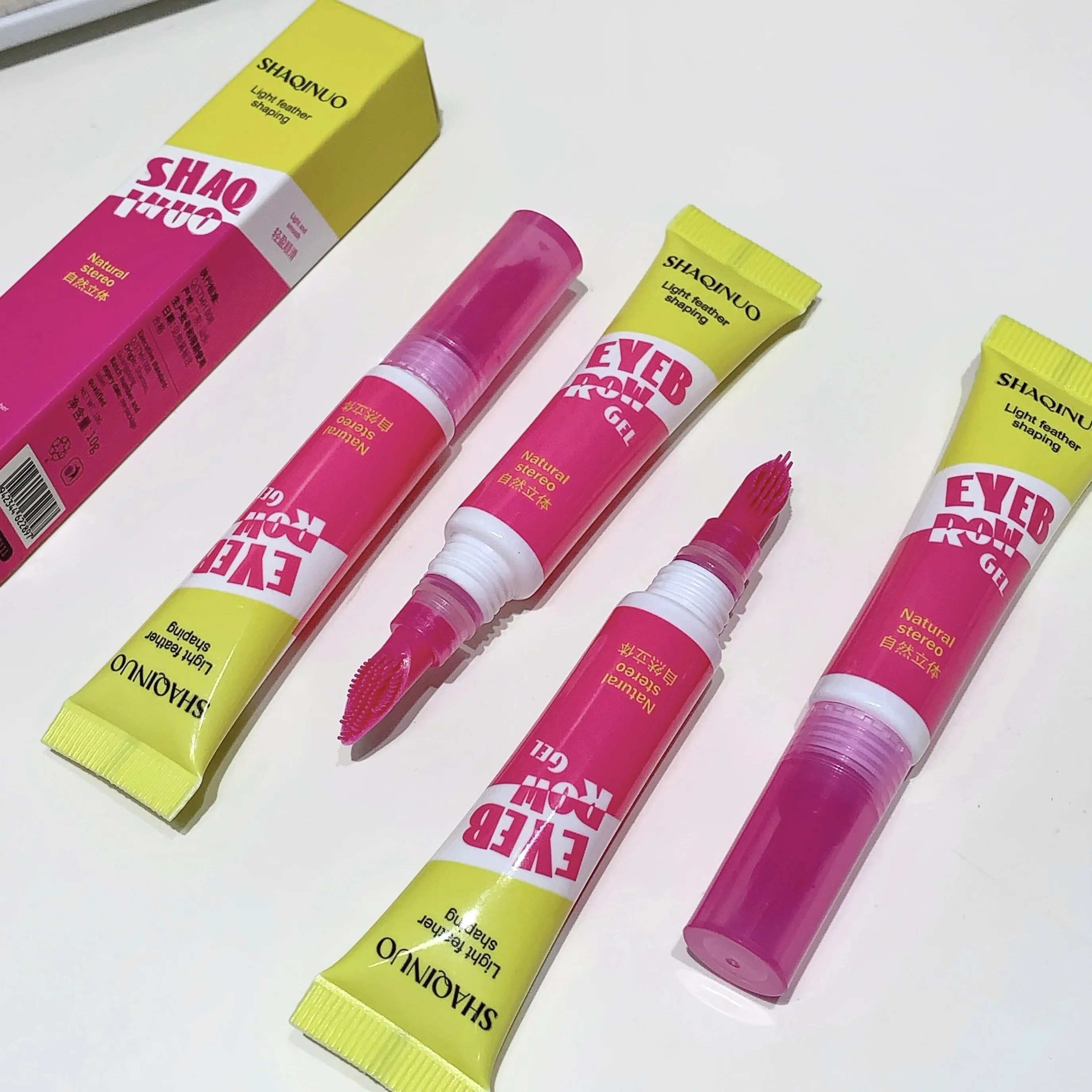 SHAQINUO 3D Eyebrow Gel Transparent Gel Long-lasting Eyebrow Shaping Waterproof Eyebrow Soap Creates Natural Eyebrows Styling