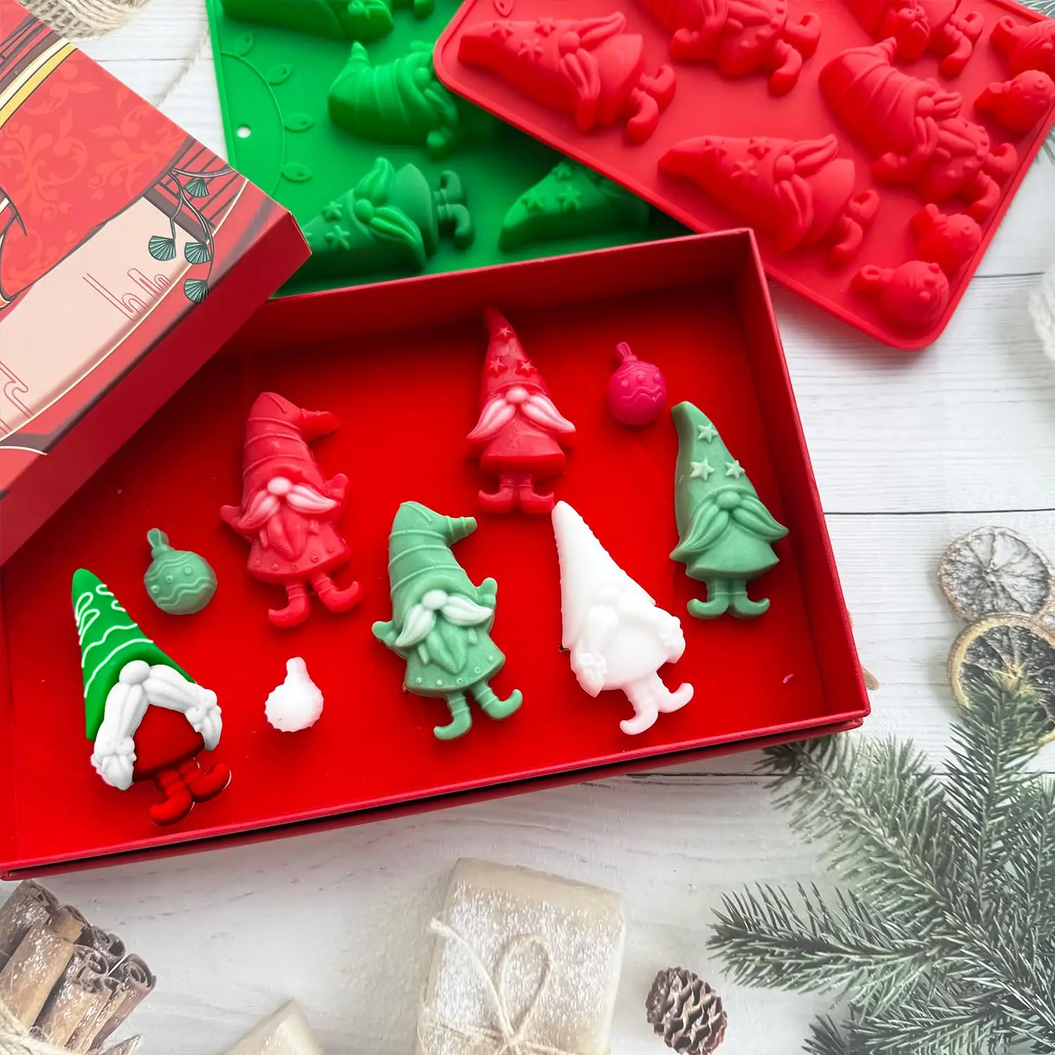 Weihnachtliche Silikon-Backformen - Gnom- & Glockenformen für Süßigkeiten, Schokolade, Mini-Kuchen, Gelee & Kerzen, Festliche Backwerkzeuge – Detail 2