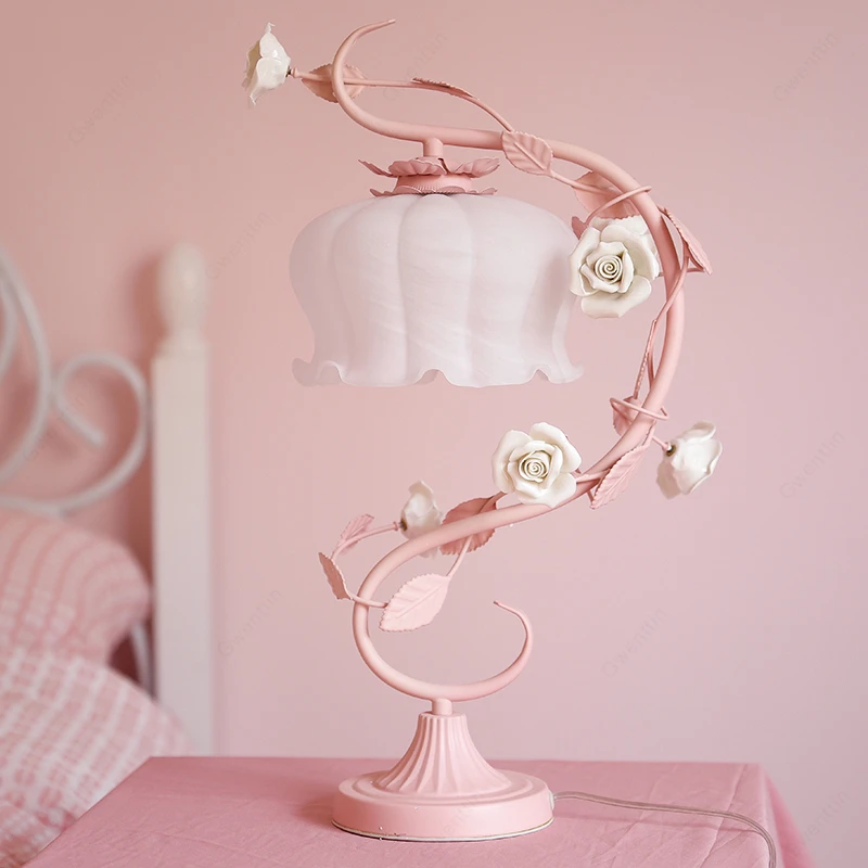 Romantic European-style pink table lamp bedroom ins princess pink rose flower girl heart girl children's room bedside lamp