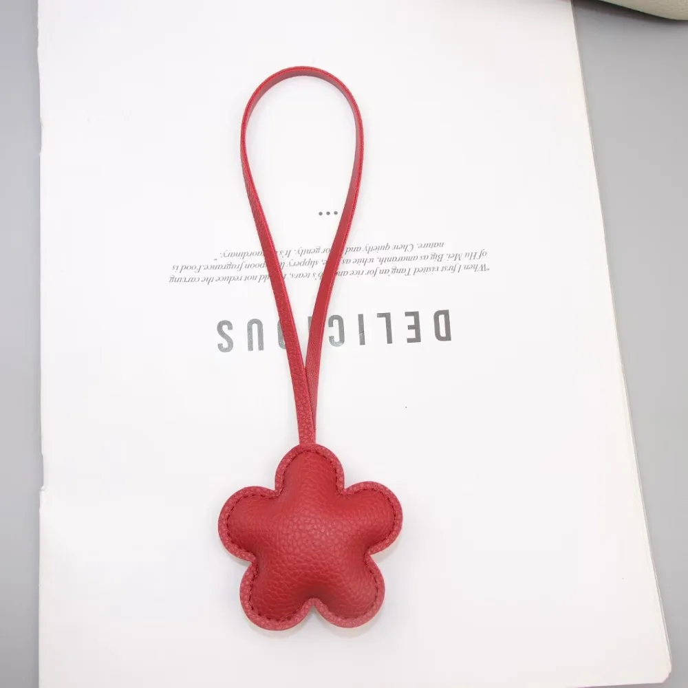 

Lovely PU Leather Flower Keychain Car Keyring Cartoon PU Leather Hanger 13 Colors Fashion Bag Pendant Women