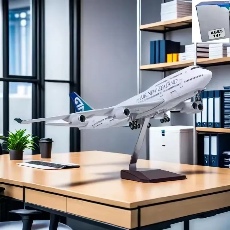 

New 1/150 Scale Resin Airplane Model B747 New Zealand Airlines Aircraft Model with Light Wheel Landing Gears Plane Toy