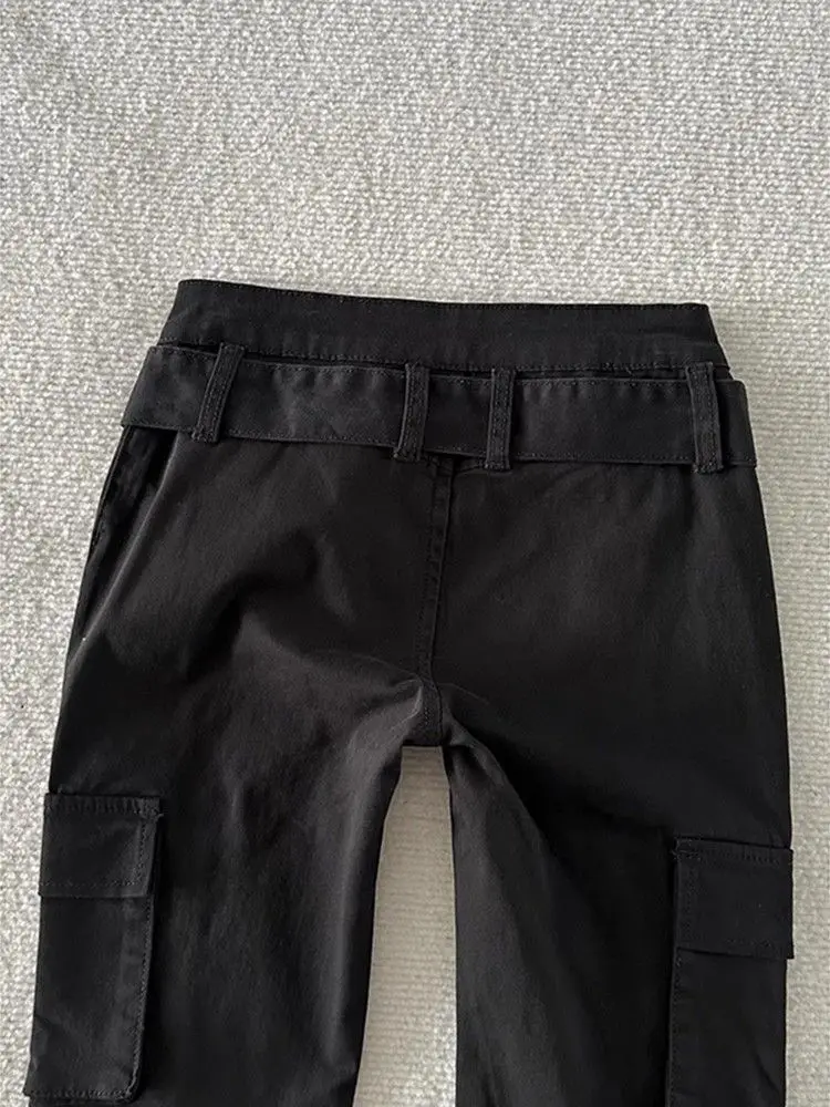 2025 American Retro Dark Gothic Jeans Damen High-Street Mid-Rise Nietenverzierte Schlaghose Y2K Ästhetische Cargohose Herbst