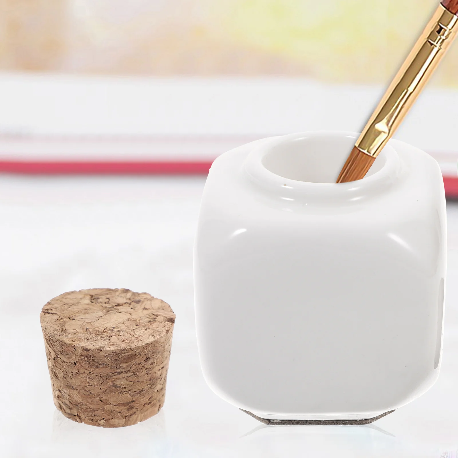 Manicure Ceramic Cork Bottle White Durable Portable Liquid Holder Nail Art Tool for Nail Technician Salon Home Use