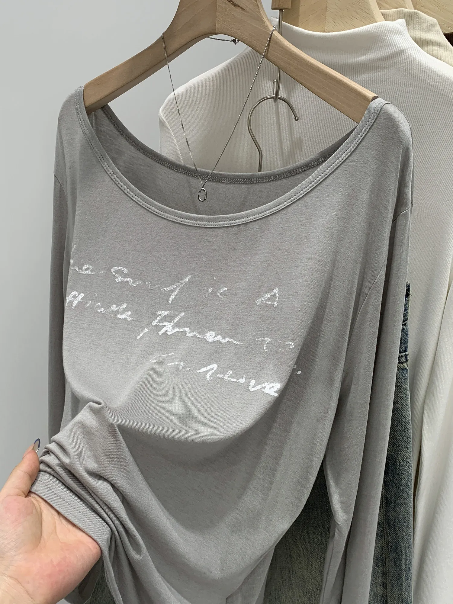 Lacelee Summer Lightweight Long Sleeve Women's T-shirt Breathable Sun Protection Top Korean Style Loose Fit Creative Print