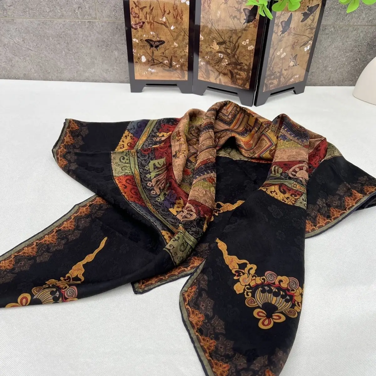 High Quality Natural Real Real Silk Gambiered Guangdong Silk 106*106 Scarf Shawl Silk Scarf Square Scarf