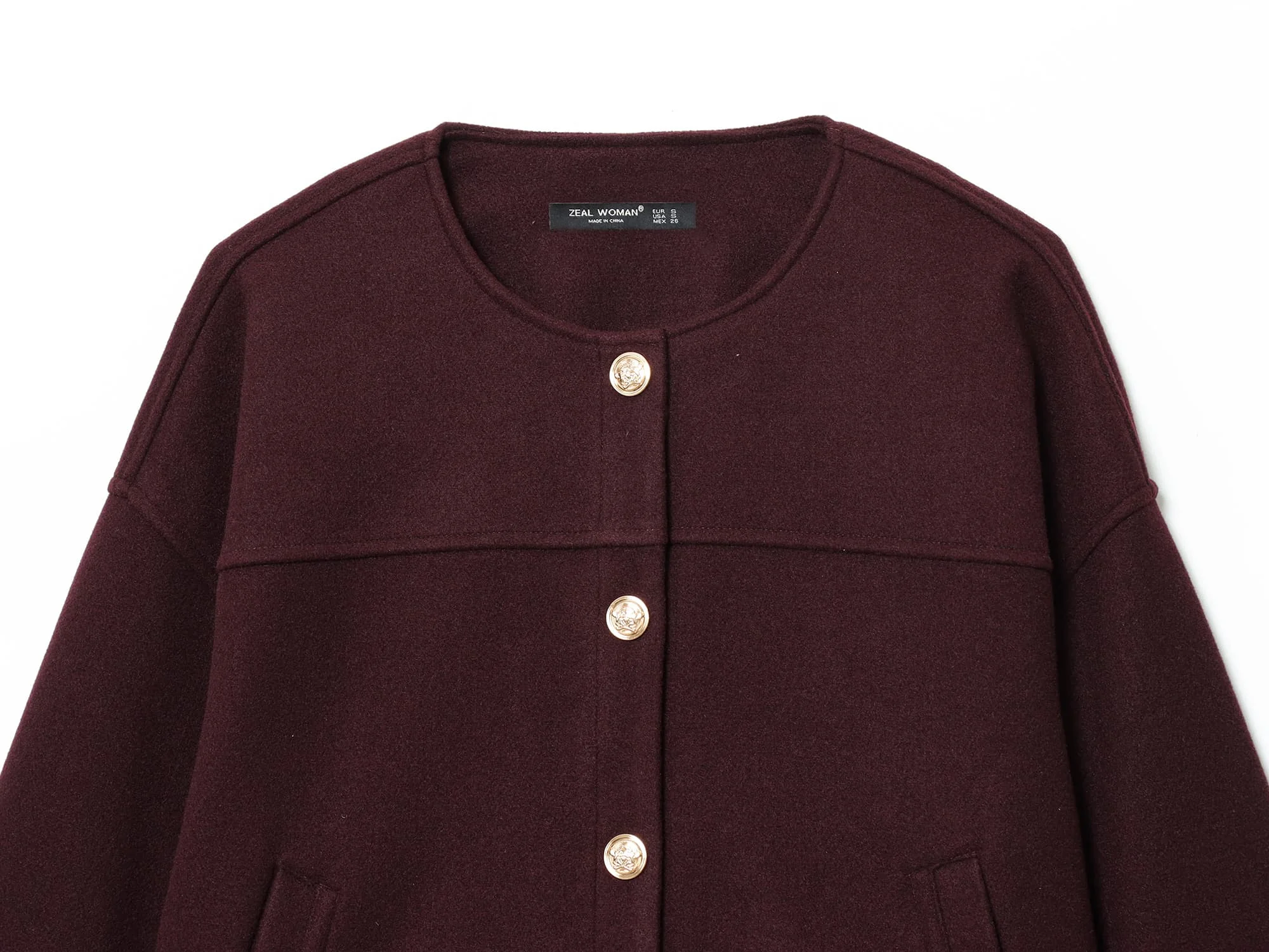 เสื้อแจ็คเก็ตผู้หญิงสีพื้น คอทรงโอ แขนสั้น แบบใหม่สำหรับฤดูใบไม้ร่วงและฤดูหนาว พร้อมกระดุมสีทอง เนื้อผ้าขนสัตว์ ชายเสื้อยืดหยุ่น ดีไซน์เก๋ไก๋