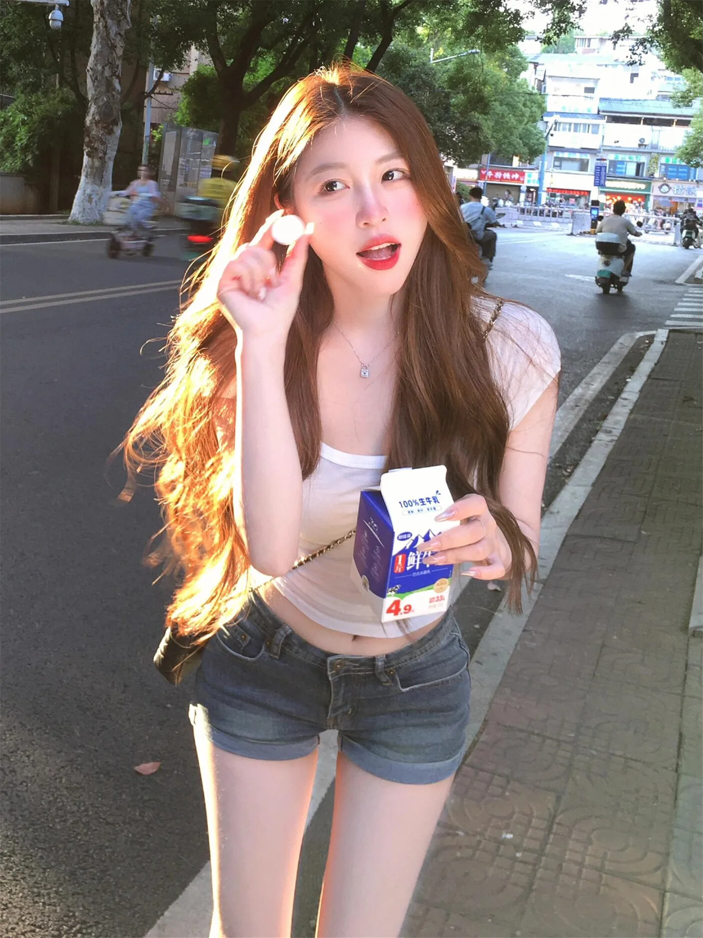 American Style High Street Retro Blue Low Waist Cuffed Denim Shorts Women's Summer Slimming Tight Butt Hugging Hot Pants