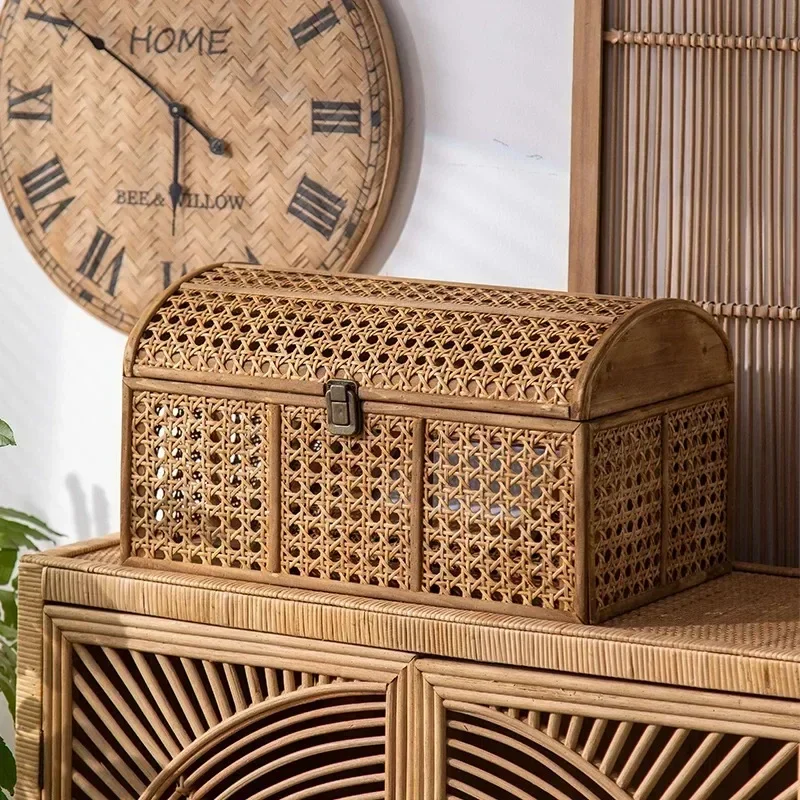 Vintage Chinese Rattan Storage Basket Large Capacity Clothes Organizer Cosmetic Box Multi-Functional Treasure Chest with Lid