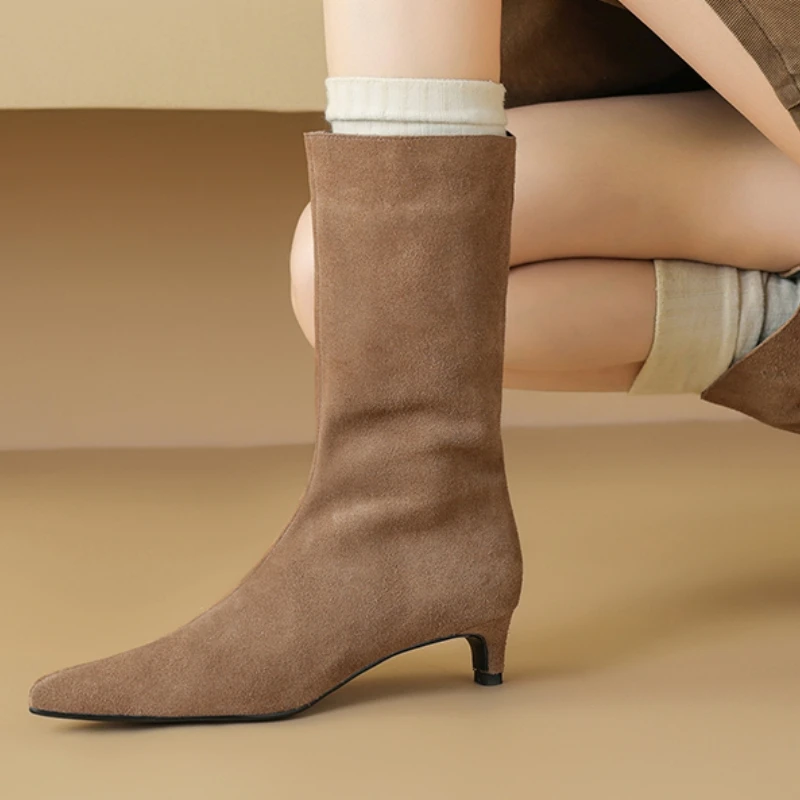 

Women's Brown Ankle Boots 2025 Cow Suede Leather Retro European Western Brand Low Heels Boot Autumn Winter Shoes Plus Size 34-42