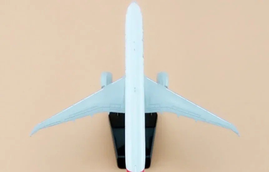 19cm Metal Plane Model Air Emirates Airlines B777 300ER Airplane Model Boeing 777 Airways Aircraft w Wheels Stand