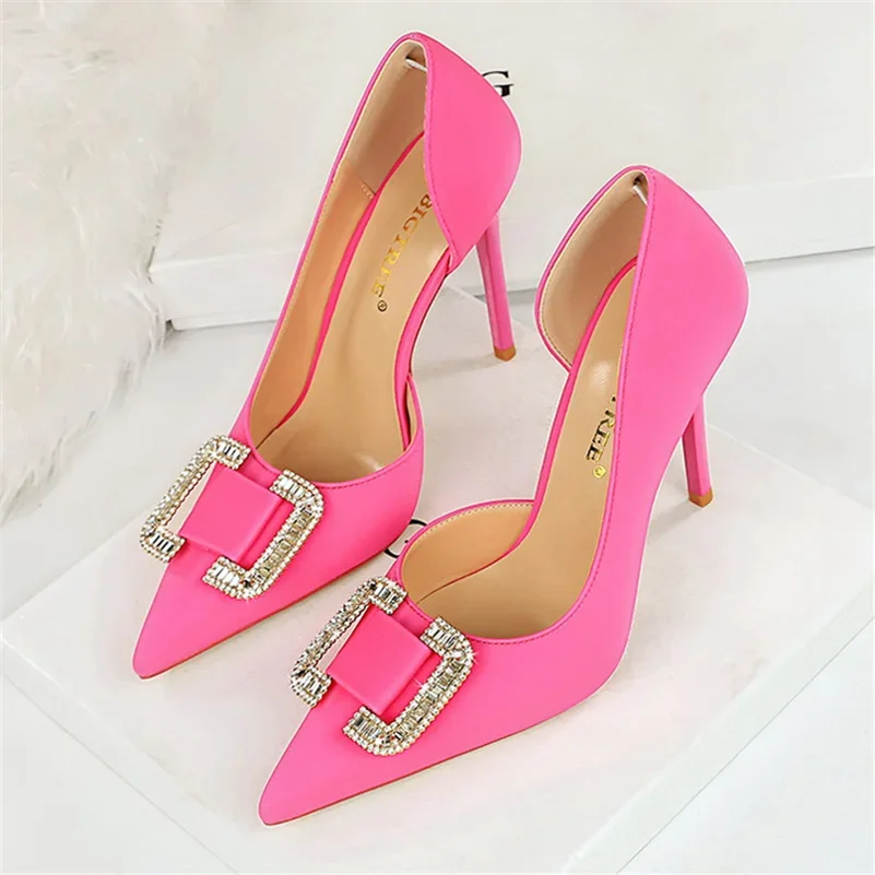 Luxury Women Crystal Buckle 11cm High Heels Pumps Lady Wedding Bridal Green Peach Heels Prom Silk Satin Nightclub Evening Shoes