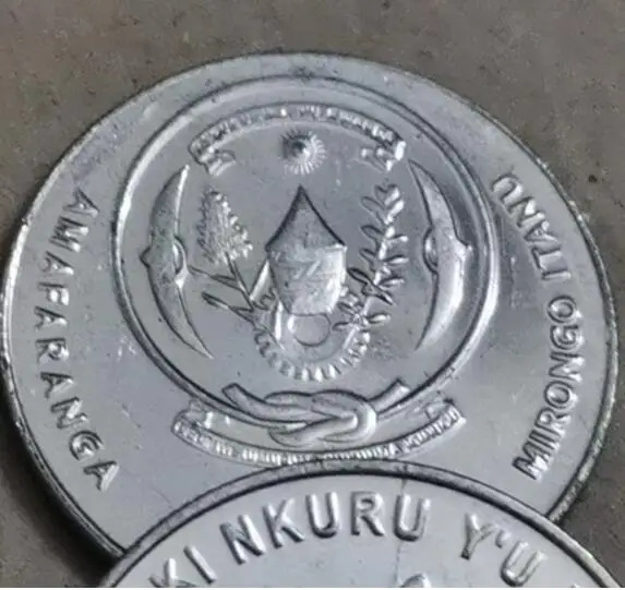 25 مللي متر رواندا ، 100% عملة Comemorative حقيقية حقيقية ، المجموعة الأصلية