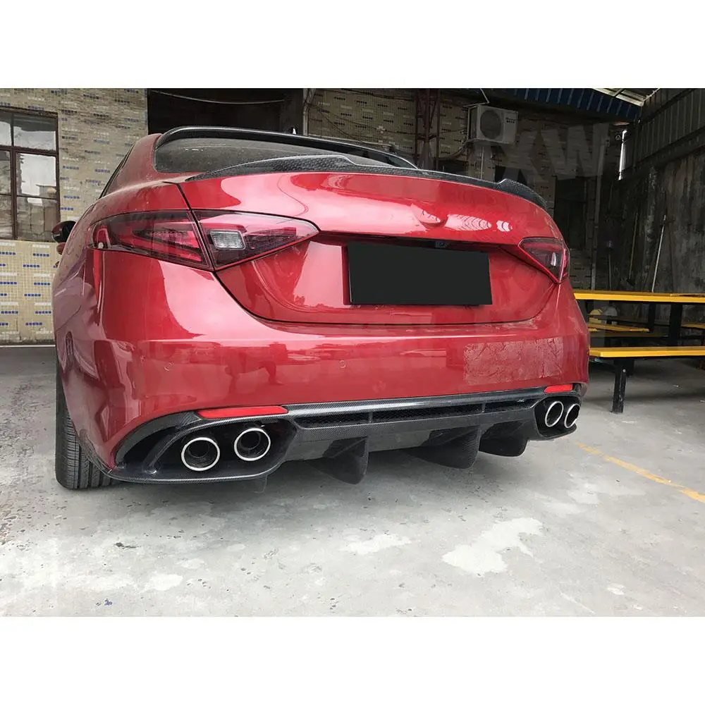 Carbon Fiber Car Rear Bumper Diffuser Lip Spoiler for Alfa Romeo Giulia Sedan 4 Door 2017 - 2020 Car Styling Body Kit