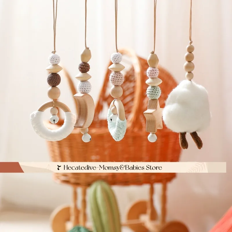 【Super Teile】 Babygymnastik aus Naturholz mit hängendem Spielzeug, dreieckiges Babygymnastik mit Wolke, mobiles Babyartikel, kleines Ding