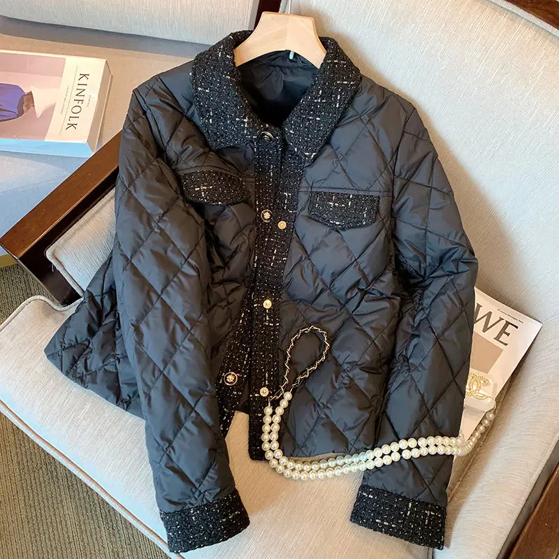 Winter Fashion Black Short Parkas for Women Lightweight and Retro-Style Quilted Cotton Jacket with French Vintage Charm 2023 New