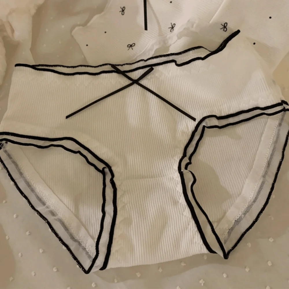 

Cute Mid-waist Underwear for Women Ruffle Stripe Sweet Cotton Panties Dots Underpants Bow Briefs Girl