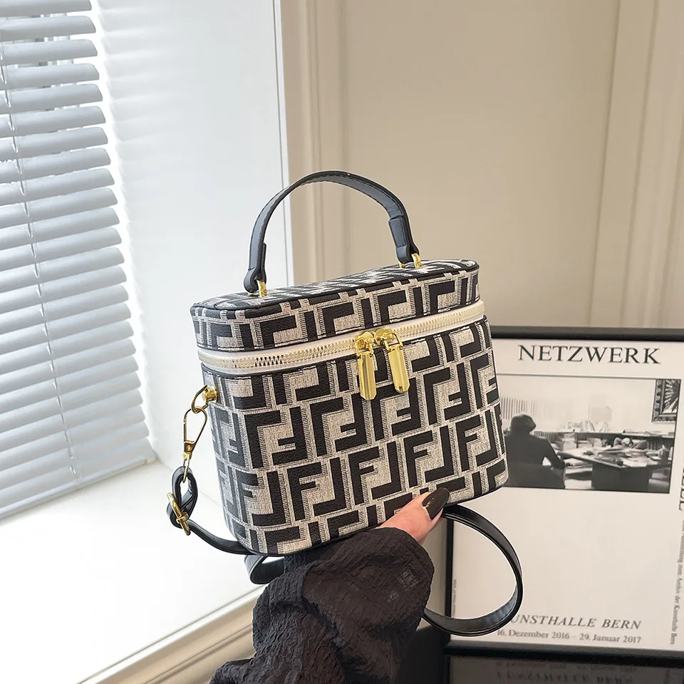 

New Cosmetic Bag for Women - Portable Waterproof Multifunctional Toiletry Bag, Travel Handheld Storage