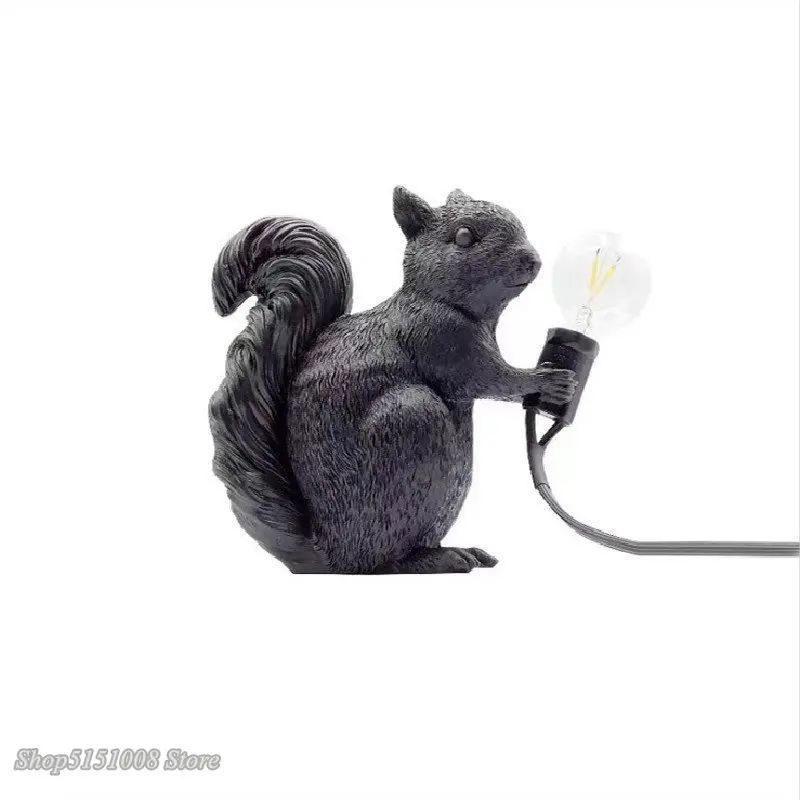 Italy Resin Led Table Lights Mini Cute Squirrel Night Lights Bedroom Living Room Home Decol Table Lamps Gift Desk Light Fixtures