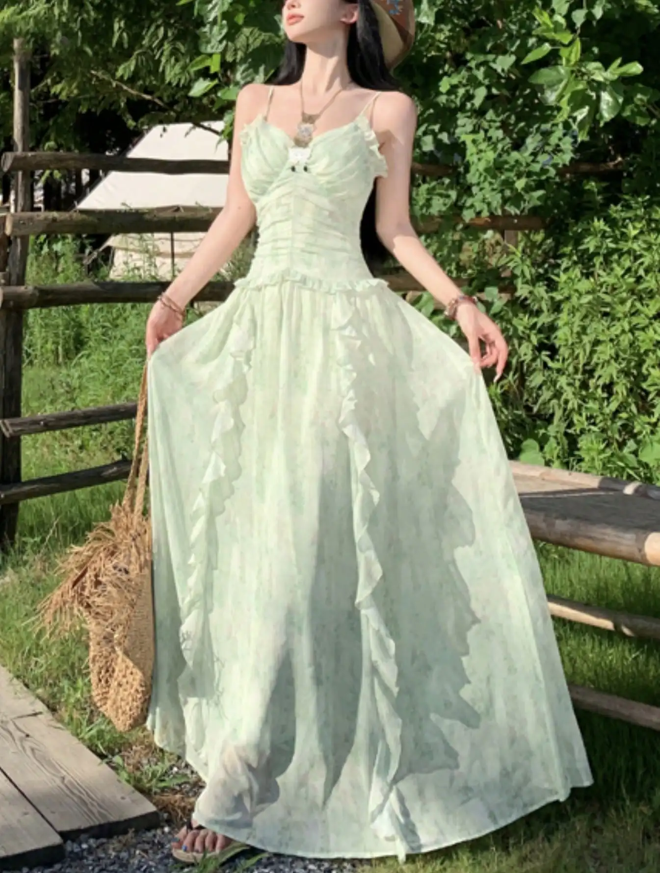 여름 우아한 민소매 프릴 스파게티 스트랩 백리스 드레스 Pleated 꽃 달콤한 요정 파티 가운 새로운 해변 휴가 드레스