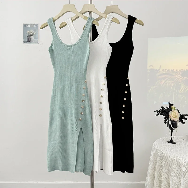 2025 neue Sommer Frauen Oansatz Ärmelloses Strickkleid Taste Dekoration Side Split Design Einfarbig, Figurbetontes Kleid