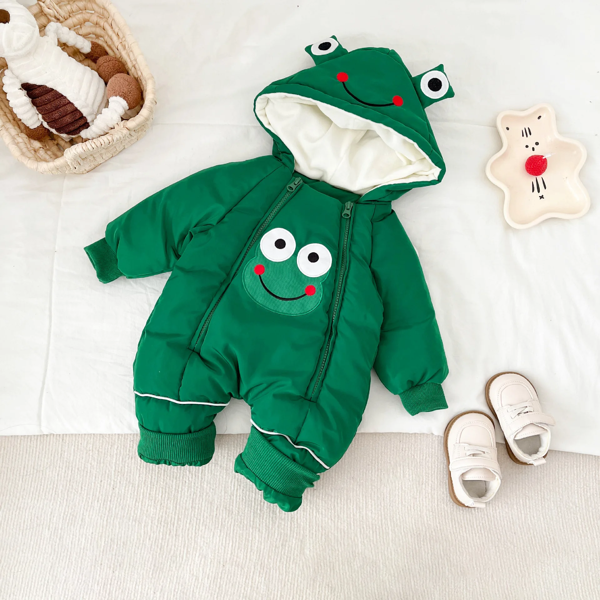 

Jenny&Dave Infant and toddler super cute jumpsuit winter new plush and thick hooded cotton jacket, half year old treasure cotton