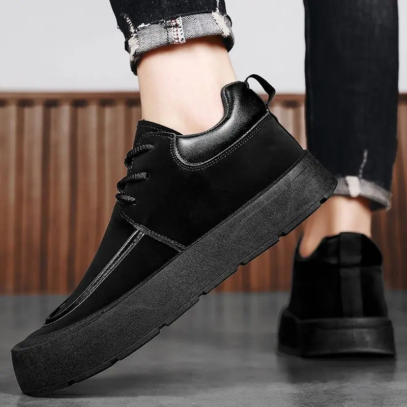 Męskie botki na grubej podeszwie w stylu brytyjskim, z okrągłym noskiem, podwyższające wzrost, w stylu business casual, czarne, model 2025.